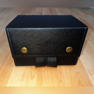 Sunglasses holder case {4}